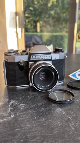 Praktica nova pentacon - b,