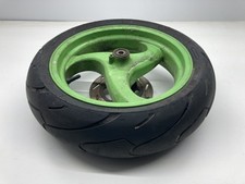 Vorderradfelge mit Reifen für