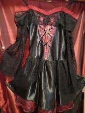 Extravagantes Kleid 