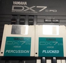 Yamaha DX7 IIFD  - 2 x floppy