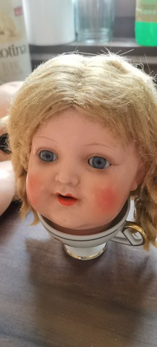 Antike charakterpuppe kämmer - antike,