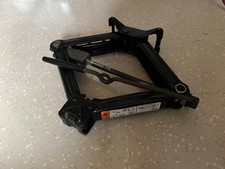 Ford Mustang 2005-2009 - Wagenheber Boardwerkzeug 05-09 GT v6 