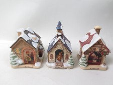 3 x M. J. Hummel Village Haus  Kirche bemalt Bradford Editions (1999) Company C.