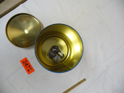 2472 alte blechdose - ,