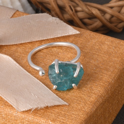 Roher blauer apatit edelstein - blauer,