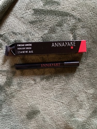 Annayake highlight brush - highlight,