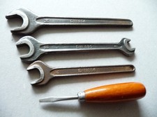 Schraubendreher Schraubenzieher Maulschlüssel klein Bordwerkzeug Motorrad alt