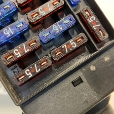 MERCEDES-BENZ E W210