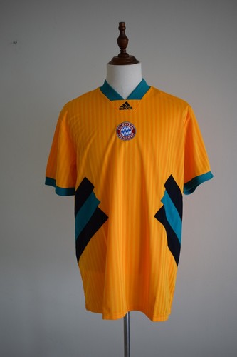 Bayern münchen 2022 - münchen, gold