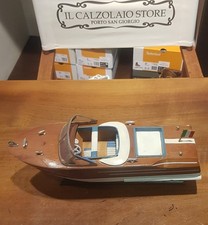 RIVA ITALIA MOTORBOOT, 1950er Jahre, handgefertigtes Holzmodell.  Dieses Modell