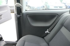 VW Polo 6N2 Seitenverkleidung