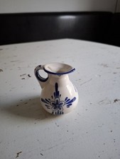 Altes kleines Milchkännchen