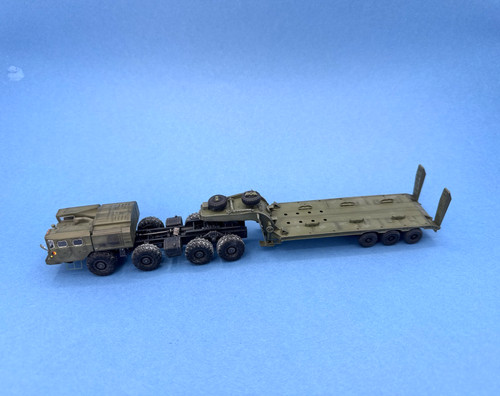 Panzer nva maz 537 mit - 1:72,