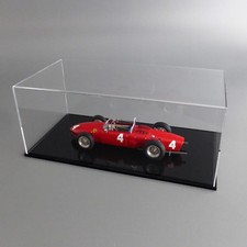 Hochwertige Acryl Vitrine für Modellautos im Maßstab 1:12 - mit Wunschgravur !!!