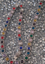 Mehrfarbiges Schmuckset aus