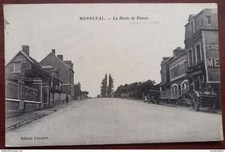 Menneval - La Route de Rouen -