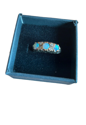 Opal und diamant - opal,
