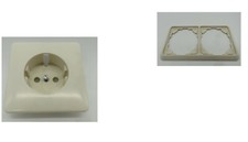 JUNG Rahmen Abdeckung CD 582 und Steckdosen, UP Einsätze, cremeweiß, weiß