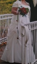 Hochzeitskleid mit Stola, feinen Halterungen, Gr. 50, Marke Valerie früher 800€