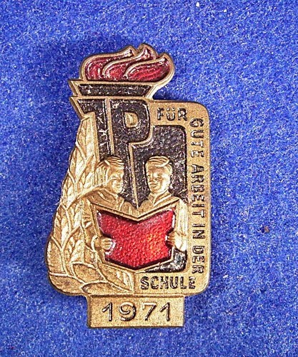 199 ddr pionierabzeichen - 09,