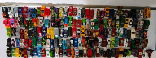 150 spielzeugauto konvolut hot - 150,