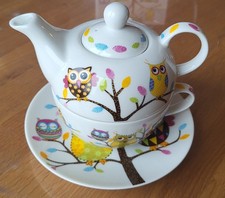 Teekannen-Set Aus Porzellan