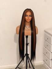 Frau Ariana Synthetik T-Teil