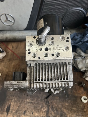 Mercedes w211 w219 - w211,