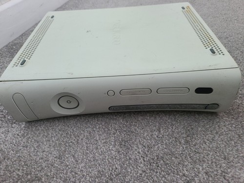 Microsoft xbox 360 powers on - xbox, *powers
