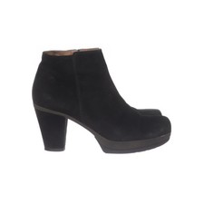 Andrea Puccini, Stiefeletten