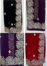 Eleganter lila Seidensari mit