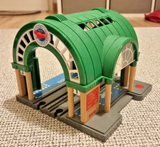 Brio 33649 Großer Hauptbahnhof mit SOUND (Ticketautomat)