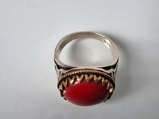 sehr schöner, gr.  Ring ,  925 Silber mit roter Stein  ( w. Koralle ) , Größe 72