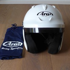 Arai Helm GP J3 mit HANS Clips - Größe M