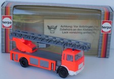 Herpa 818504 M.A.N. F8 Drehleiter 2a, DLK 23-12/Metz, Feuerwehr, tagesleuchtrot