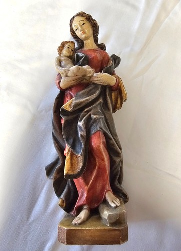 Schöne antike heiligenfigur - antike,