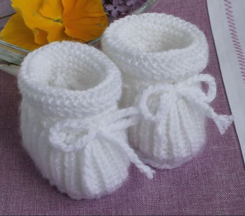 Babyschuhe gestrickt mini