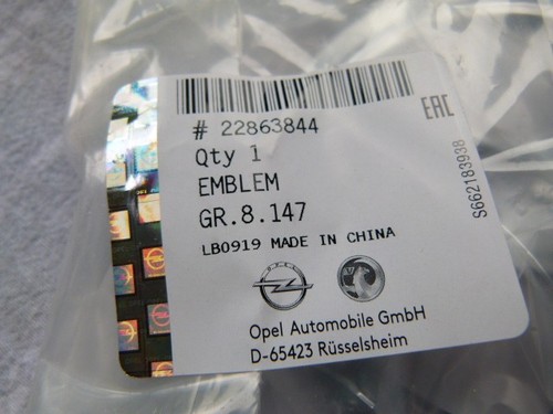 Opel insignia emblem - opel,
