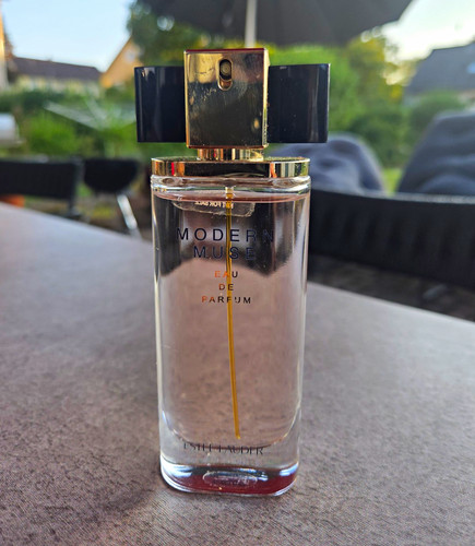 Estée lauder modern - muse, eau