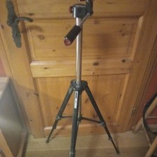 Stativ Revue mit ausziehbaren Füssen