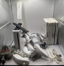 Nintendo Wii (RVL-001) Bundle