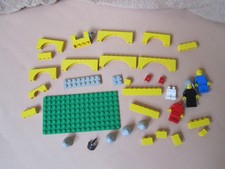 LEGO Ersatzteile für Set 375 gelbe Ritterburg - schwarzes Visir x105