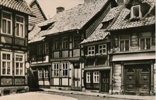07-449 Ansichtskarte Wernigerode Das kleinste Haus Fachwerkhaus Harz Anhalt DDR