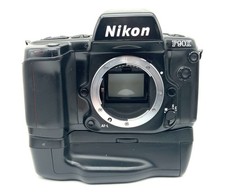 Nikon F90X SLR mit