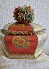 DDR Schmuckdose, Handarbeit,  Kunststoff/Zellophan/Wolle, ca. 17 x 15 x 12 cm