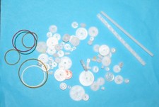 Zahnräder-Riemenscheibe / Kunststoff ver. größen 80. St. / Modellbau / RC usw.