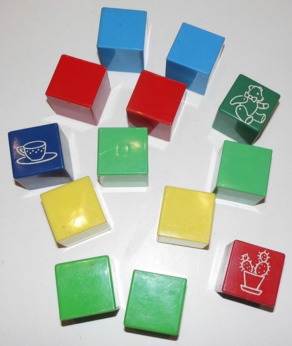 Würfel plastik aus ddr - 13,