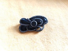 Antike Silberbrosche mit Onyx