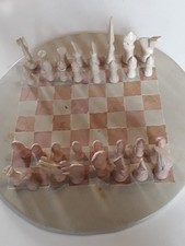  Afrikanische Speckstein Spielfiguren Für Schach Mit Steinplatte Gebrauchsspuren