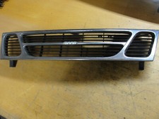 SAAB 900 UK369827-81 Motorhaubengrill Grill ZSB4240867